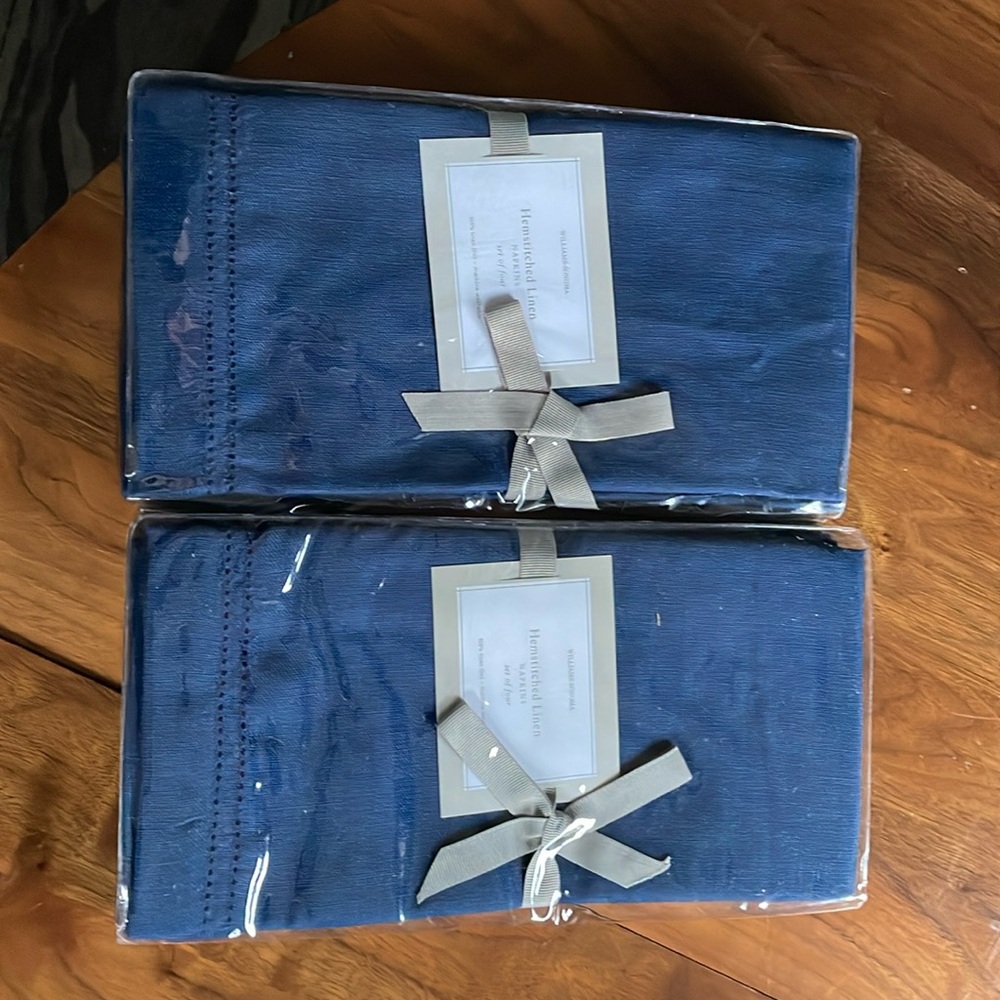 Brand new Williams Sonoma 100% linen napkins.